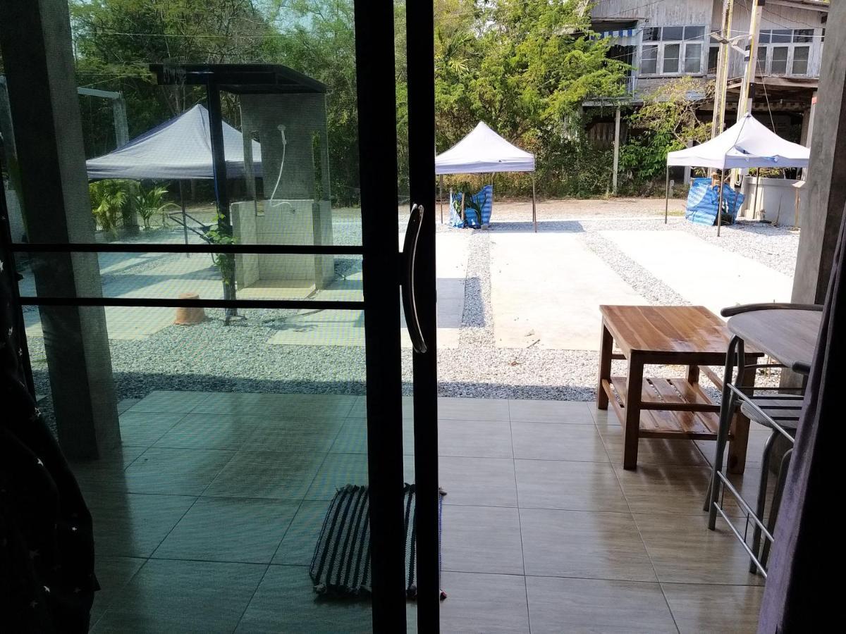 บ้านทะเลอิ่มเอม Bann Talay Im Eimm Ban Phe Bagian luar foto