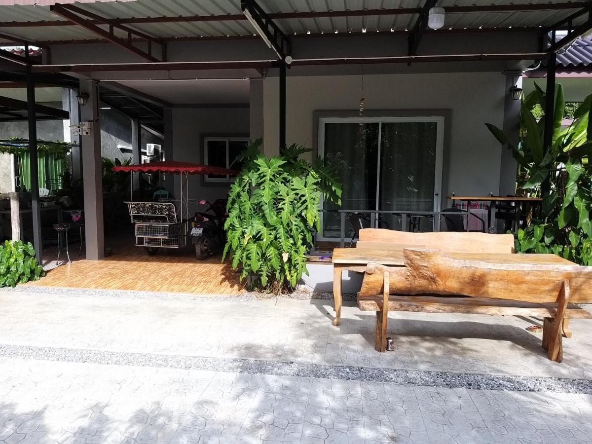 บ้านทะเลอิ่มเอม Bann Talay Im Eimm Ban Phe Bagian luar foto