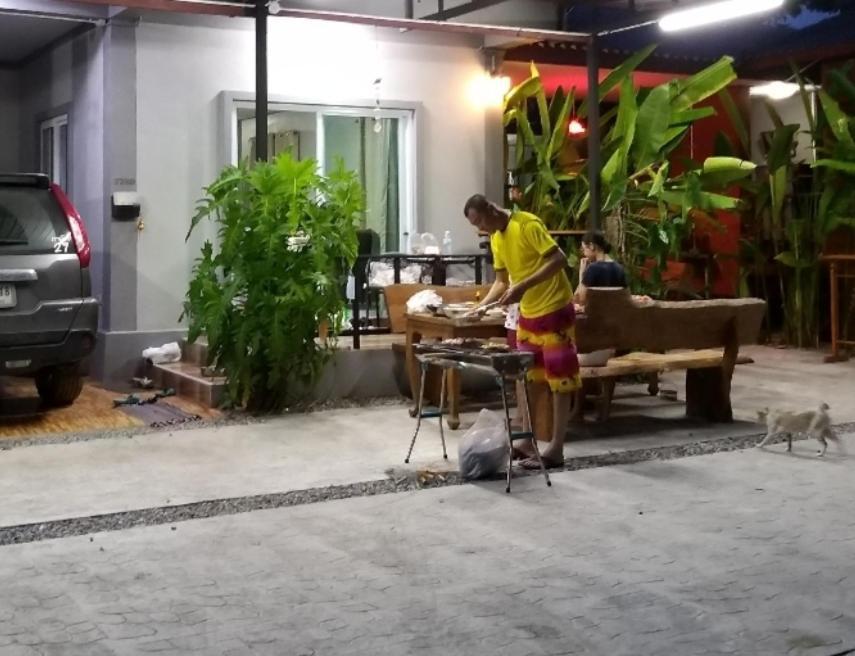 บ้านทะเลอิ่มเอม Bann Talay Im Eimm Ban Phe Bagian luar foto
