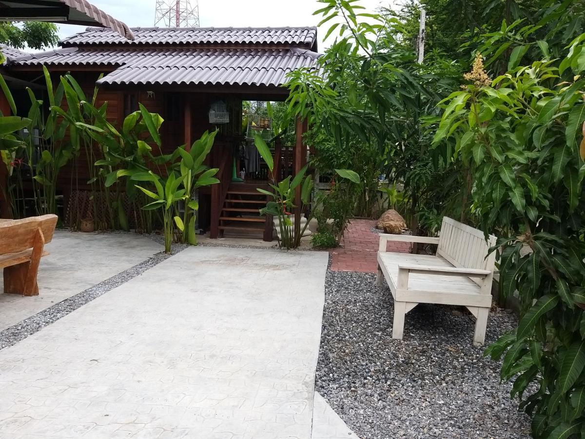บ้านทะเลอิ่มเอม Bann Talay Im Eimm Ban Phe Bagian luar foto